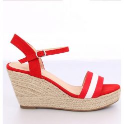 Espadryle na koturnie czerwone 9072 Red. Czerwone czółenka damskie ButyModne, bez wzorów, z materiału, bez obcasa, na koturnie. W wyprzedaży za 79.00 zł.