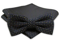 Granatowa Mucha - ALTIES - Taka Sama Poszetka, w Żółte Kwadraty, Męska. Niebieskie krawaty i muchy męskie Alties, bez wzorów, eleganckie. Za 54.00 zł.