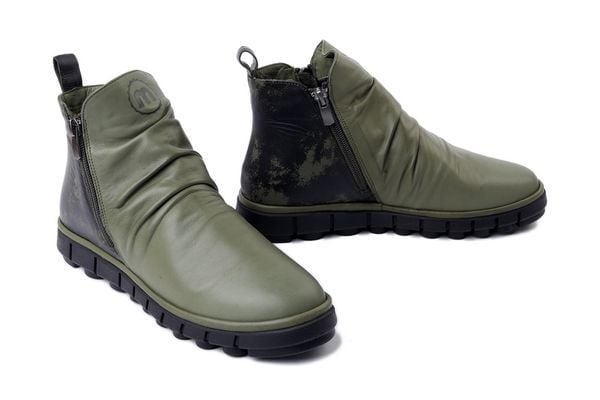 MANITU 990680-07 grun, botki damskie. Zielone botki damskie Manitu, bez obcasa, bez zapięcia. Za 327.77 zł.