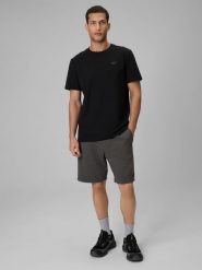 4F Spodenki dresowe męskie - szare M. Szare szorty męskie 4f, z dresówki, bez kołnierzyka. Za 79.99 zł.