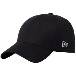 Czapka z daszkiem męska New Era Flag Basic Cap. Czarne czapki męskie New Era, bez wzorów, sportowe. Za 99.99 zł.