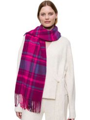 Triumph Szal w kolorze różowo-niebieskim rozmiar: 36-42. Różowe szaliki i kominy damskie Triumph, bez wzorów, z materiału. Za 108.74 zł.