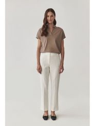 TATUUM Spodnie chino w kolorze białym rozmiar: 44. Białe spodnie materiałowe damskie Tatuum, bez wzorów, z podwyższonym stanem. Za 204.45 zł.