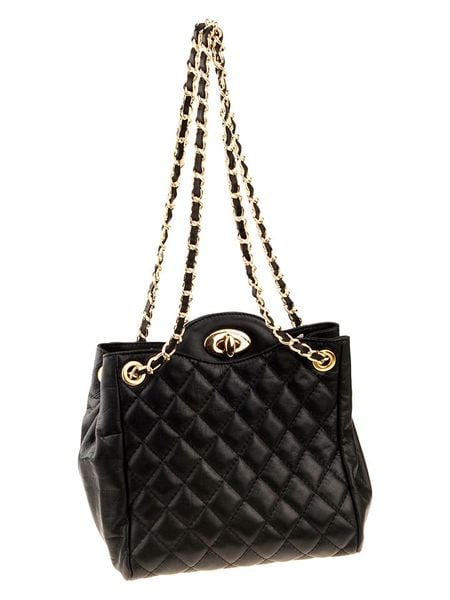 ORE10 Skórzana torebka "Farc" w kolorze czarnym - 28 x 26 x 12 cm rozmiar: onesize. Czarne torebki klasyczne damskie ORE10, bez wzorów, z materiału, pikowane, bez dodatków. Za 260.99 zł.