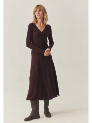 TATUUM Sukienka "Nitana" w kolorze bordowym rozmiar: L. Czerwone sukienki damskie Tatuum, l, bez wzorów, prążkowane, bez kołnierzyka, bez ramiączek, midi. Za 232.78 zł.