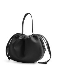 Pieces Torebka "Baloon" w kolorze czarnym rozmiar: onesize. Czarne torebki klasyczne damskie Pieces, bez wzorów, z materiału, bez dodatków. Za 110.04 zł.