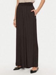 ViCOLO Spodnie materiałowe TS0806 Brązowy Relaxed Fit. Brązowe spodnie materiałowe damskie ViCOLO, bez wzorów, z materiału. Za 219.99 zł.