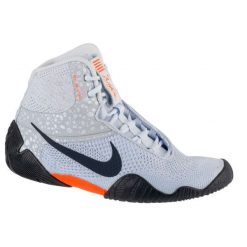 Buty Nike Tawa Se M DJ4474-900. Białe buty sportowe na co dzień męskie z gumy, bez zapięcia, na fitness i siłownię. Za 862.18 zł.