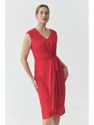 TATUUM Sukienka "Halley" w kolorze czerwonym rozmiar: XL. Czerwone sukienki damskie Tatuum, xl, bez wzorów, bez kołnierzyka, bez ramiączek, midi. Za 208.83 zł.