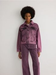 Denimowa kurtka Barbie™ z efektem sprania - fioletowy. Fioletowe kurtki damskie Reserved, l, bez wzorów, z denimu, bez kaptura. W wyprzedaży za 139.99 zł.