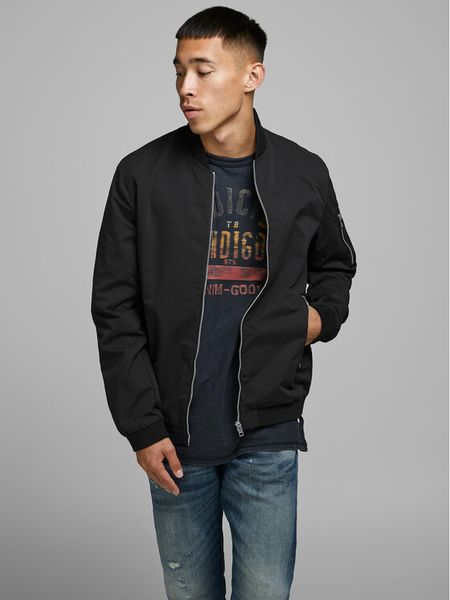 Jack & Jones Kurtka bomber Rush 12165203 Czarny Regular Fit. Czarne kurtki męskie Jack & Jones, m, bez wzorów, z syntetyku, bez kaptura. Za 149.99 zł.