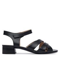 Sandały Caprice. Czarne sandały damskie Caprice, bez wzorów, bez obcasa, na słupku. Za 329.99 zł.