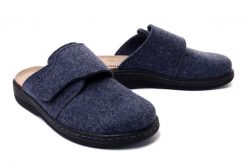 DR. BRINKMANN 600009-05 navy, kapcie/klapki męskie. Niebieskie klapki i japonki męskie Dr. Brinkmann, z materiału. Za 138.45 zł.