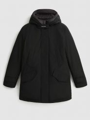 Woolrich Parka puchowa "Polar" w kolorze czarnym rozmiar: XXL. Czarne parki męskie Woolrich, na zimę, xxl, bez wzorów, z polaru. Za 1,779.06 zł.
