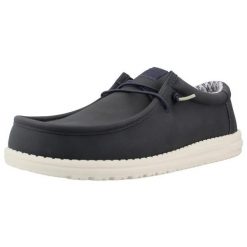 Buty HEY DUDE HD41894 WALLY CLASSIC Niebieski. Niebieskie buty fitness męskie Hey dude, na fitness i siłownię. Za 320.99 zł.