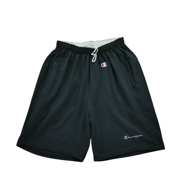 Second life - Męskie czarne szorty - Jak nowy. Czarne szorty męskie CHAMPION, bez wzorów, sportowe. Za 101.48 zł.
