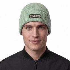 Czapka trekkingowa z dzianiny Siroko Sequoia Green. Zielone czapki męskie SIROKO, bez wzorów, z dzianiny. Za 126.00 zł.