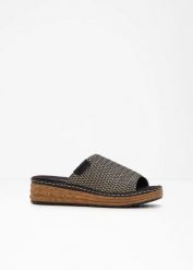 Klapki Rieker na koturnie. Czarne klapki damskie bonprix, z aplikacjami, bez obcasa, na koturnie. Za 249.99 zł.