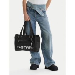 Torebka G-Star Raw. Czarne torebki klasyczne damskie G-Star Raw, bez wzorów, bez dodatków. Za 199.99 zł.