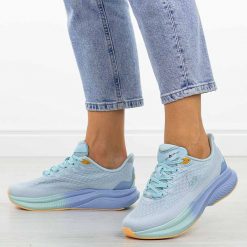 Niebieskie przewiewne buty damskie McArthur Mc21w. Niebieskie obuwie do biegania damskie McArthur. Za 199.00 zł.