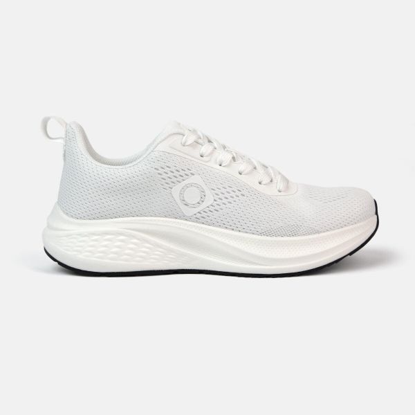 Wielofunkcyjne buty sportowe ROMA z logo, sznurowaniem i podeszwą EVA. Białe buty sportowe na co dzień damskie IZAS, z materiału, bez zapięcia, trekkingowe. Za 269.52 zł.