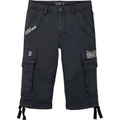 Długie bermudy ze stretchem z kieszeniami z boku nogawki, regular Fit. Czarne szorty męskie bonprix, bez wzorów, eleganckie. Za 179.99 zł.