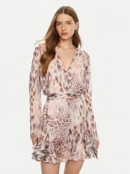 Guess Sukienka koszulowa W5RK35 WDW82 Różowy Regular Fit. Czerwone sukienki damskie Guess, xxl, z aplikacjami, z syntetyku, bez kołnierzyka, bez ramiączek, koszulowe. Za 499.99 zł.