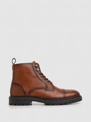 Pepe Jeans FOOTWEAR Skórzane botki "Logan" w kolorze jasnobrązowym rozmiar: 45. Brązowe buty zimowe męskie Pepe Jeans FOOTWEAR, z jeansu, bez zapięcia. Za 348.62 zł.