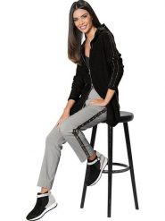 Heine Bluza w kolorze czarnym rozmiar: 36. Czarne bluzy z kapturem damskie Heine, z bawełny. Za 70.24 zł.