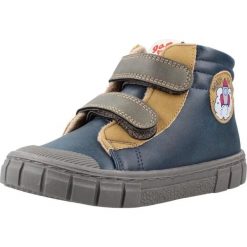 Buty GARVALIN BOTIN URBAN Niebieski. Niebieskie buty trekkingowe męskie Garvalin, z syntetyku, bez zapięcia, trekkingowe. Za 149.99 zł.