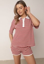 Beżowo-Czerwony Dzianinowy Komplet Oversize w Paski Koszulka Polo i Szorty Tesanore. Brązowe szorty damskie Born2be, bez wzorów, z dzianiny, eleganckie. Za 169.99 zł.