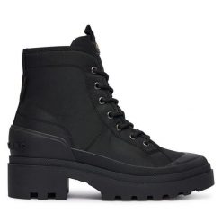 Trapery Pepe Jeans. Czarne trapery damskie Pepe Jeans, z jeansu, bez obcasa. Za 499.99 zł.
