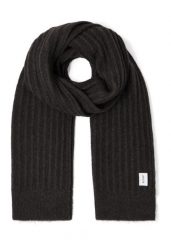 Męski Szalik Mustang Style Fayetteville Pirate Black 1015484 4088. Czarne szaliki męskie Mustang, bez wzorów. Za 119.99 zł.