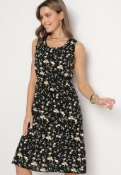 Czarna Rozkloszowana Sukienka w Kwiatowy Wzór Falsedi. Czarne sukienki damskie Born2be, na co dzień, na lato, l, bez wzorów, eleganckie, bez kołnierzyka, bez ramiączek, midi, proste. W wyprzedaży za 43.99 zł.