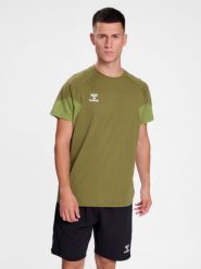 Koszulka Hummel Travel. Zielone t-shirty sportowe męskie HUMMEL, na wiosnę, m, z bawełny, bez ramiączek, do piłki nożnej. Za 95.60 zł.