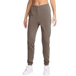 Spodnie Chill Terry Rozmiar XS Brązowy - FN2434-233. Brązowe spodnie materiałowe damskie Nike, bez wzorów, z polaru. Za 293.00 zł.