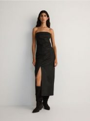 Denimowa sukienka - dark grey jeans. Szare sukienki damskie Reserved, l, bez wzorów, z bawełny, bez kołnierzyka, bez ramiączek, midi. W wyprzedaży za 79.99 zł.
