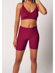 Skiny Szorty w kolorze jagodowym rozmiar: 36/38. Czerwone szorty damskie Skiny, bez wzorów, z podwyższonym stanem. Za 70.41 zł.