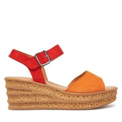 Sandały Gabor. Brązowe sandały damskie Gabor, bez wzorów, bez obcasa, na koturnie. Za 399.99 zł.