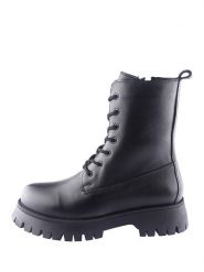 D.Moro Skórzane botki w kolorze czarnym rozmiar: 37. Czarne botki damskie D.Moro, z materiału, bez obcasa, bez zapięcia. Za 292.45 zł.