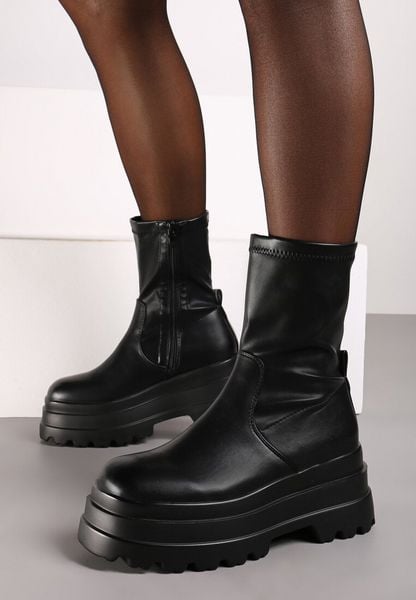 Czarne Botki na Wysokiej Platformie z Dopasowaną Cholewką Belissara. Czarne botki damskie Born2be, z jeansu, biznesowe, bez obcasa, na platformie, bez zapięcia. Za 139.99 zł.