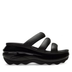Klapki Crocs. Czarne klapki damskie Crocs, bez wzorów, bez obcasa. Za 309.99 zł.