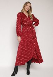 Bordowa Kopertowa Sukienka z Wiązaniem w Pasie i Metalicznym Nadrukiem Reisana. Czerwone sukienki damskie Born2be, na co dzień, l, z aplikacjami, eleganckie, bez kołnierzyka, bez ramiączek, kopertowe. Za 159.99 zł.