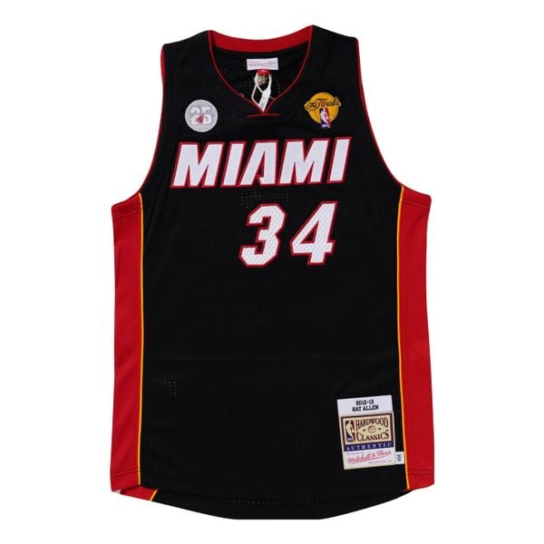 Koszulka NBA Miami Heat Authentic Ray Allen Road Finals 2012/13. Czarne bluzki damskie Mitchell & Ness, bez wzorów, z poliesteru, sportowe, bez kołnierzyka, bez ramiączek. W wyprzedaży za 1,075.50 zł.