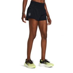 Spodenki do biegania damskie Under Armour Run Anywhere. Czarne szorty damskie Under Armour, bez wzorów, sportowe. Za 209.99 zł.