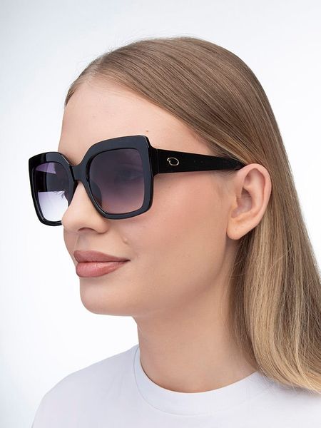 Oscar de la Renta Damskie okulary przeciwsłoneczne w kolorze czarno-fioletowym rozmiar: 53. Czarne okulary przeciwsłoneczne damskie Oscar de la Renta. Za 126.75 zł.
