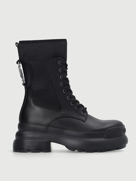 Liu Jo Skórzane botki w kolorze czarnym rozmiar: 41. Czarne botki damskie Liu Jo, z gumy, bez obcasa, na platformie, bez zapięcia. Za 362.85 zł.