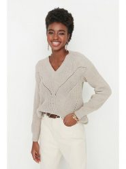 Trendyol Sweter w kolorze beżowym rozmiar: S. Brązowe swetry klasyczne damskie Trendyol, s, ze splotem, bez kołnierzyka. Za 69.95 zł.