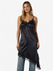 Noisy may Sukienka "Sofie" w kolorze czarnym rozmiar: M. Czarne sukienki damskie Noisy may, na co dzień, m, bez wzorów, z koronki, z asymetrycznym kołnierzem, bez ramiączek, mini, asymetryczne. Za 145.60 zł.