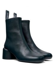 Camper Skórzane botki w kolorze granatowym rozmiar: 36. Niebieskie botki damskie Camper, ze skóry, eleganckie, bez obcasa, bez zapięcia. Za 483.17 zł.